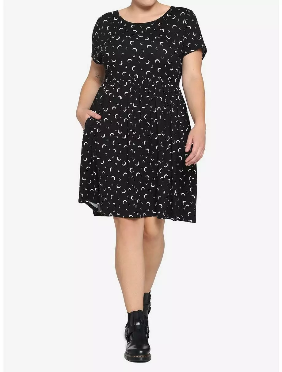 Crescent Moon Babydoll Dress Plus Size 4 Crescent Moon Babydoll Dress Plus Size - Image 2