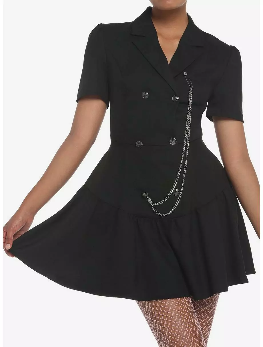 THORN&FABLE Hardware Chain Double-Breasted Blazer Dress 3 THORN&FABLE Hardware Chain Double-Breasted Blazer Dress