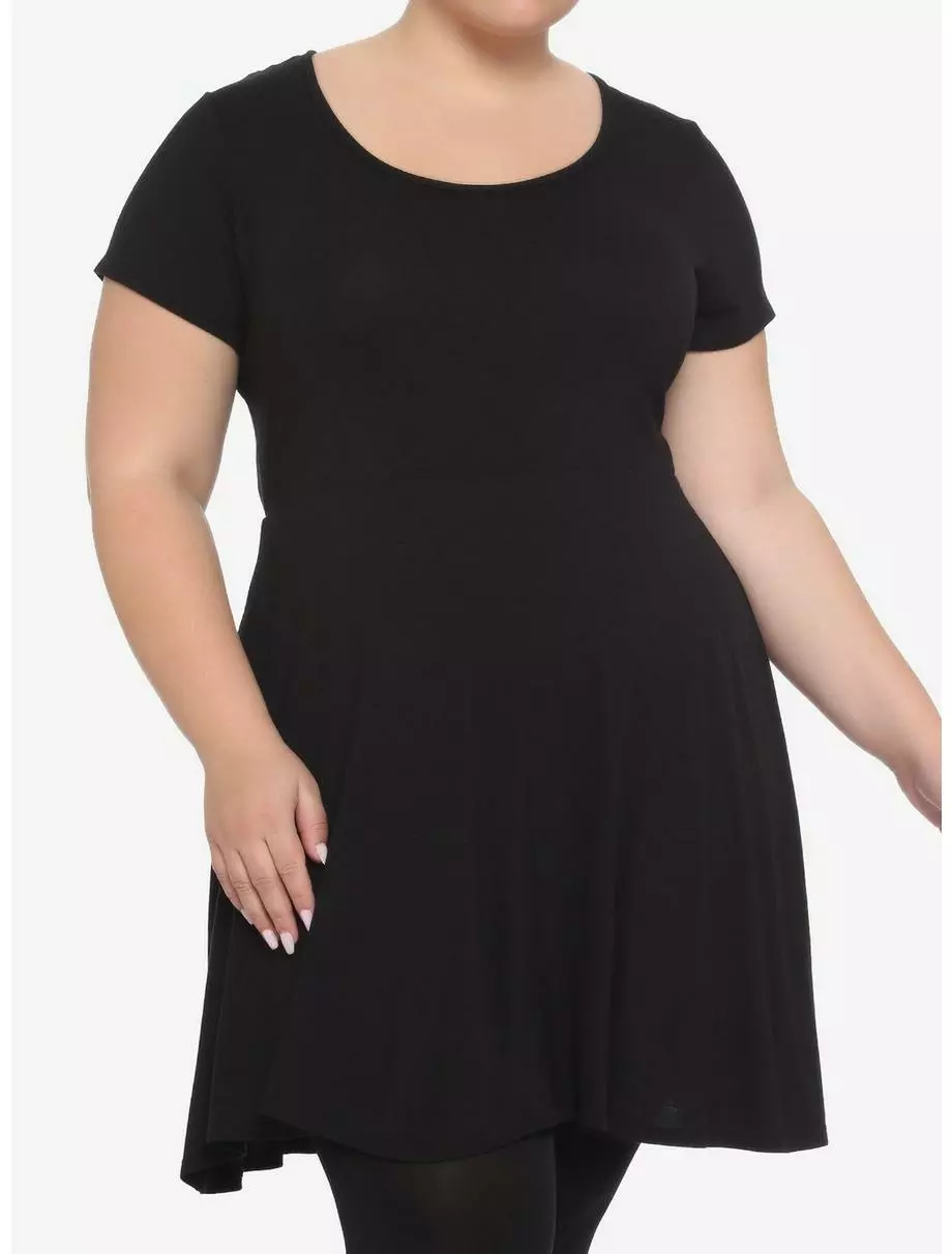 Death's-Head Moth Lace Back Dress Plus Size 4 Death's-Head Moth Lace Back Dress Plus Size - Image 2