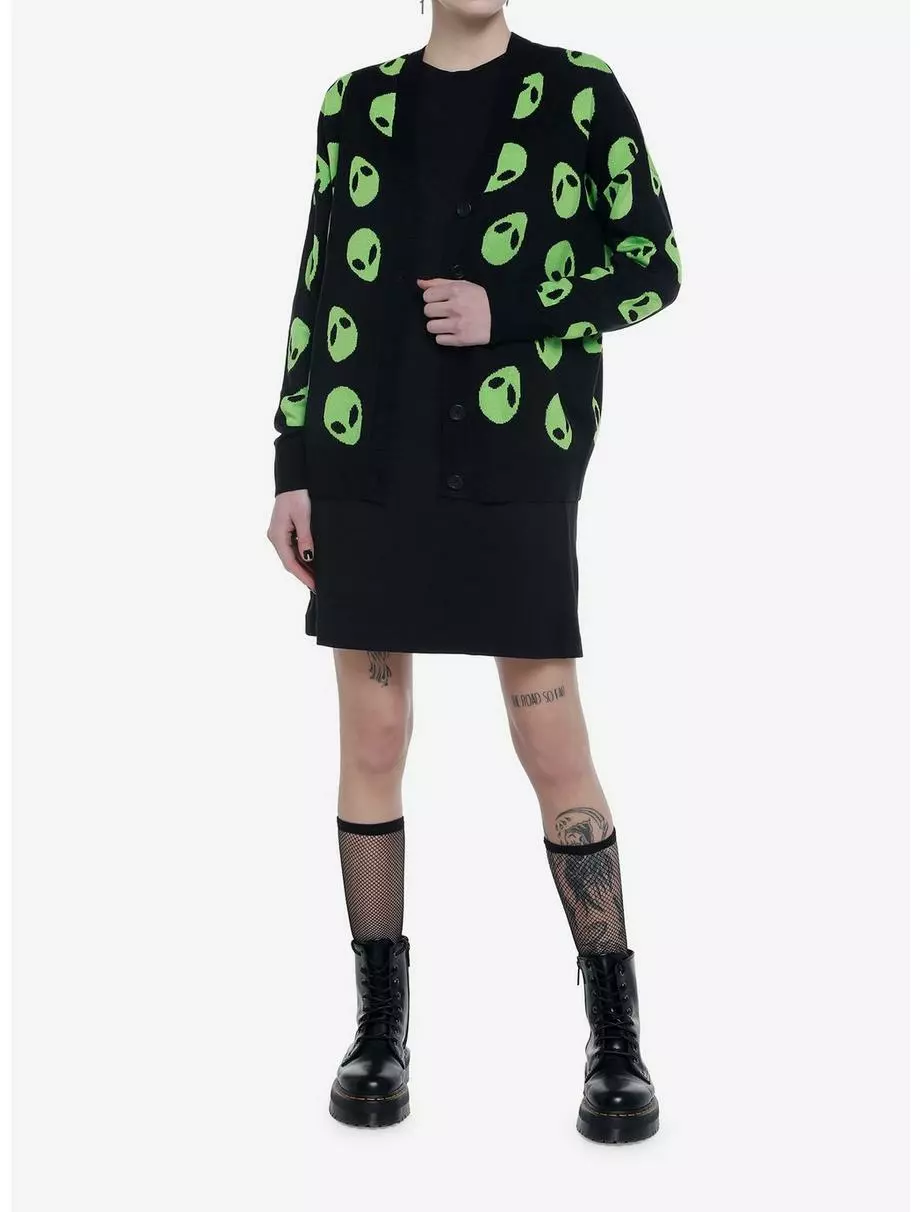 SOCIALCOLLISION Green Alien Girls Oversized Cardigan 4 SOCIALCOLLISION Green Alien Girls Oversized Cardigan - Image 2